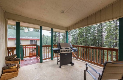 Yosemite West Cabin | INSIDE YOSEMITE PARK- Yosemite Upper Cascade