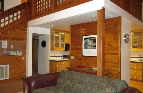 Yosemite West House | Inside Yosemite National Park! No separate park reservation required!