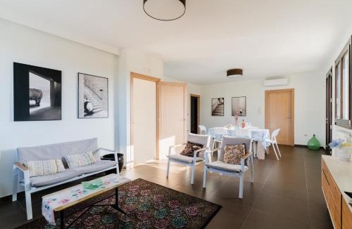 Tuglie Apartment | Intera villa ad uso esclusivo con 2 bagni 4 camere da letto,garage,giardino,area fitness,lavatrice,wifi