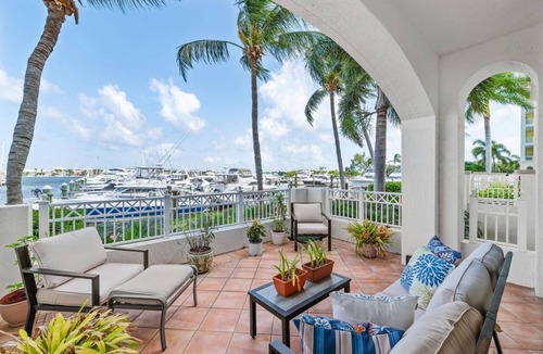 Lantana Condo | Intercoastal Resort Style Living 2/2 Condo