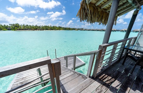 Bora Bora Hotel | InterContinental Bora Bora Resort and Thalasso Spa by IHG