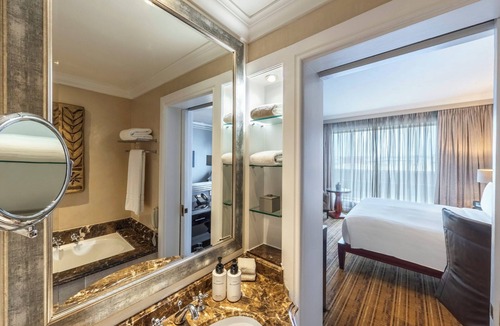 O.R. Tambo Hotel | InterContinental Johannesburg O.R Tambo Airport by IHG