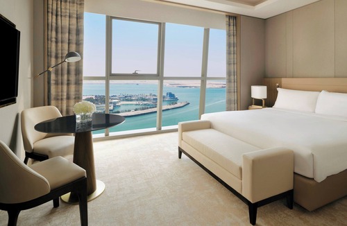 Abu Dhabi Hotel | InterContinental Residences Abu Dhabi by IHG
