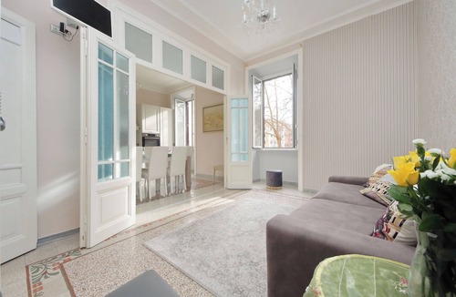 Esquilino Apartment | INTERIOR 5 elegant residence for 10 pax close to Colosseum and Santa Maria Maggiore