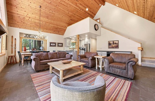 Homewood House | Interlaken Lodge By Tahoe Getaways - Dog Friendly West Shore, Walk to Lake!