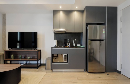 Huixquilucan Apartment | Interlomas by Wynwood House