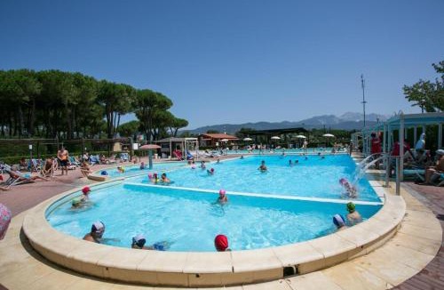 Ameglia Resort | International Holidays Luxe House Pool Beach-Lerici-Cinque Terre-Liguria Case Vacanze-dog ok in Touristic Village River