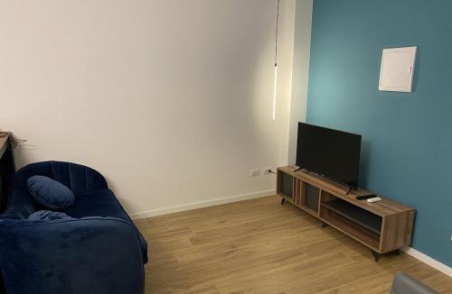 Cantu Apartment | INTERO APPARTAMENTO 3 CAMERE - 3 BAGNI - Cantù - COMO- PT