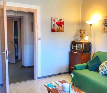 Tivoli Apartment | Intero Appartamento dei Pini - posto auto incluso - 4 piano senza ascensore