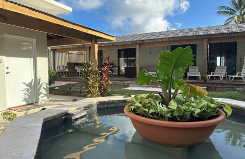 Vilomar Cottage | Intimate Oceanfront Studio with Courtyard & Beach Access