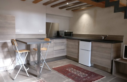Soyaux Cottage | Intimate self-catered cottage loft ideal for work or getaway. With shared pool.