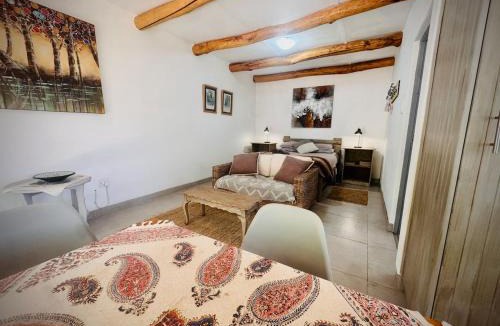 Bergrivier Apartment | Intimate Studio for Two at Hebron Estate