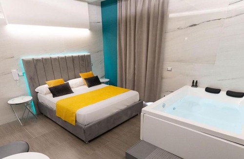 Qualiano Hotel | Intimity Luxury Rooms