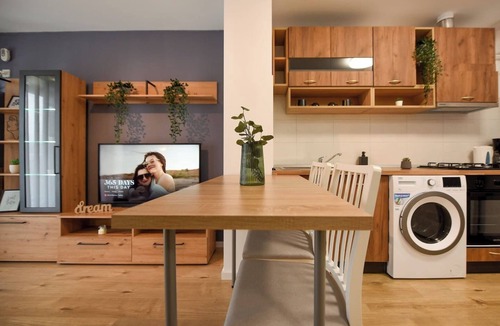 Sector 2 Apartment | INTO THE FOREST | Relaxing 1BR Apt