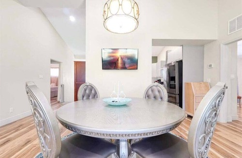 Haines City House | Into the woods - Spacious Retreat