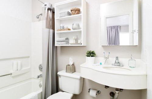Anderson Hotel | InTown Suites Extended Stay Anderson SC - Clemson University