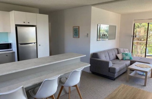 Nelson Bay Apartment | INTREPID 10 - Beachfront, breathtaking views, WIFI, LINEN