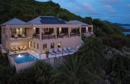 Rendezvous & Ditleff House | Introducing Blue View