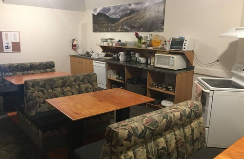 Invermere Hostel | Invermere Hostel