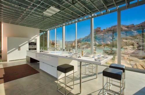 Monument Manor House | Invisible House Desert Icon w Indoor Pool