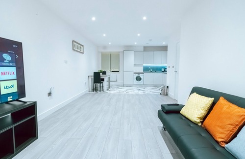 Coulsdon West Apartment | Inviting 1 Bed Apartment in Purley