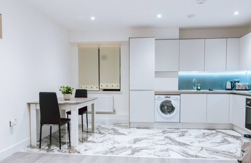 Coulsdon West Apartment | Inviting 1 Bed Apartment in Purley