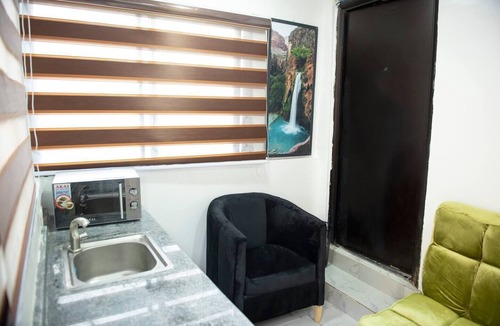 Abuja Apartment | Inviting 1-Bed Apartment Located in Abuja