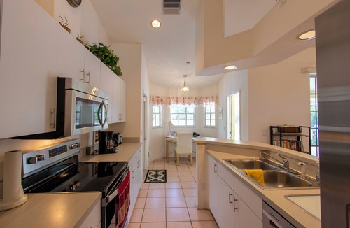 Lehigh Acres House | Inviting 3/2 Pool Home nestled in a peaceful, pristine neighborhood