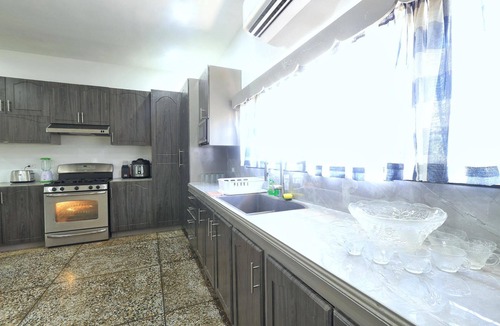Scarborough Apartment | Inviting 3-bed Apt in Whim Estate- Nearscarborough