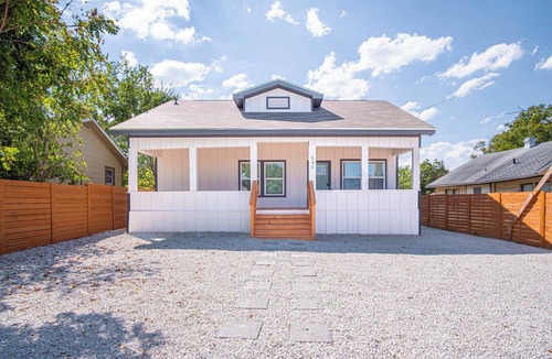 Highland Park Cottage | Inviting 4br/2ba Near Downtown & Riverwalk