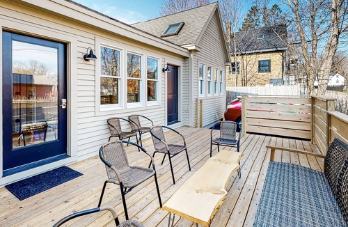 Wiscasset Apartment | Inviting apartment with river view, fast WiFi, central AC, & W/D
