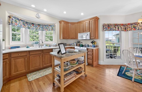 Debordieu Colony House | Inviting Beach Retreat with wonderful Lake Views to Relax and Enjoy
