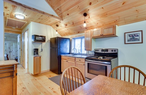 Chittenden Apartment | Inviting Chittenden Apartment Near Pico Mountain!
