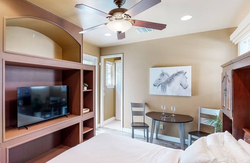 Historic District Apartment | Inviting, dog-friendly apartment with pool, hot tub, firepit & central AC