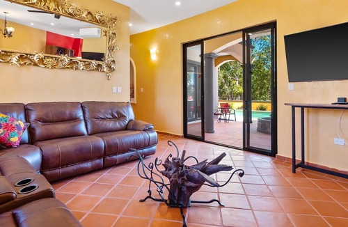 Flamingos House | Inviting dog-friendly home with pool, balcony, patio, & full kitchen
