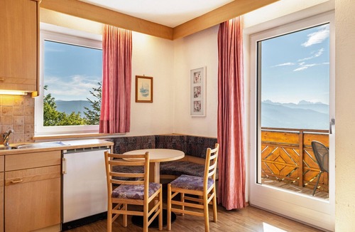 Maranza Apartment | Inviting Eisacktal Apartment with Mountain Views, Terrace & Prime Location in Meransen