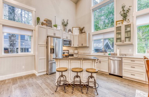 Welches House | Inviting home with fireplace, sauna, full kitchen, & W&D