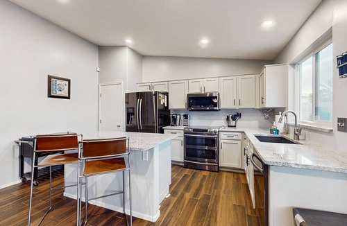 Estrella Vista House | Inviting home with patio, enclosed yard, fireplace, office, streaming, W/D, AC