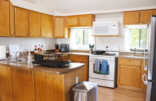 Edgerton House | Inviting Lakefront Escape with Modern Comforts & High‑Speed Fiber