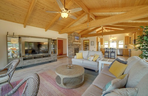 Manchester House | Inviting Manchester Home w/Hot Tub Near Beach!