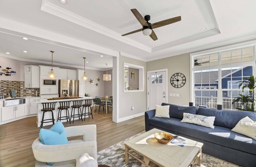 Marblehead Villa | Inviting New Villa with pool in charming Lakeside Marblehead