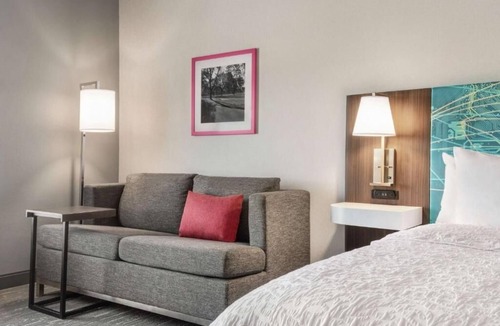 Brooklyn Park Hotel | Inviting Stay Near Attractions like Target Field + Elm Creek Park Reserve