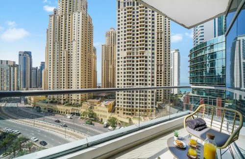 Jumeirah Beach Residence Apartment | Iolanda Home