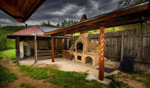 Mehadica Cabin | Ioska Boro