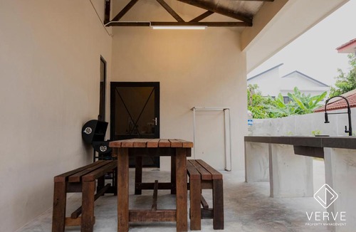Taman Sri Ampang House | Ipoh Ampang Xie Ju By Verve -10pax