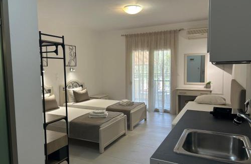 Megalos Prinos Apartment | Iraklis Hotel