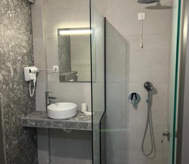 Megalos Prinos Apartment | Iraklis Hotel