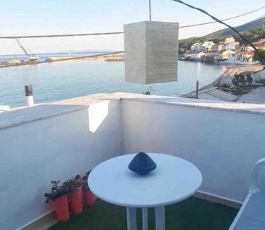 Ireon Apartment | Ireon Holiday Home