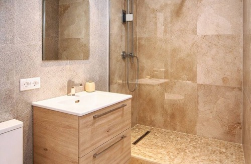 Antibes Old Town Hotel | Irin Hotel