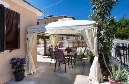 Lefkas House | Irinis House